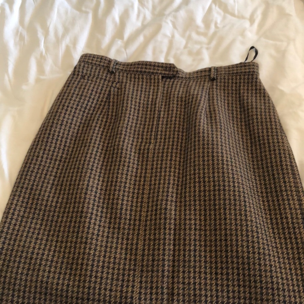 Long calf/ankle length houndstooth skirt